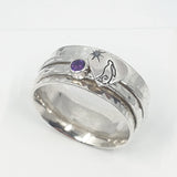 Heart gazing hare and gemstone spinner ring