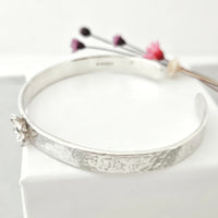Sapphire flower cuff bangle