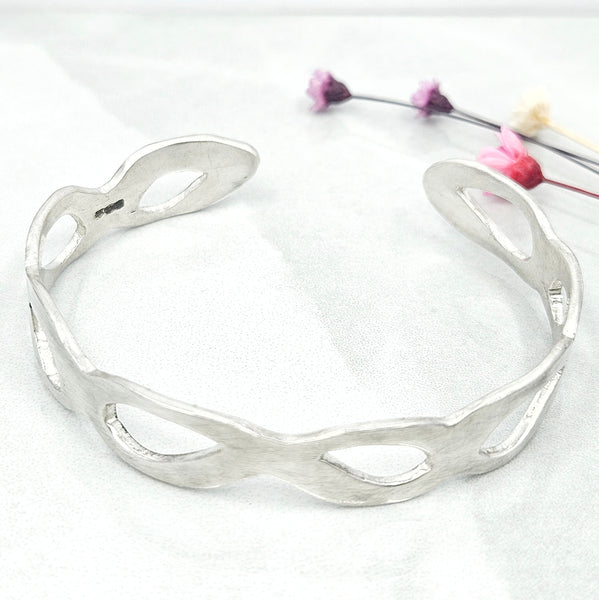 Mia cuff bangle