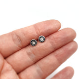 Star Sparkle stud earrings - medium