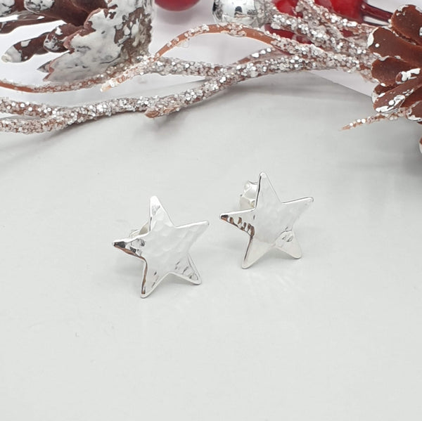 textured star stud earrings