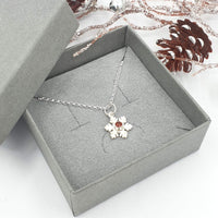 Snowflake necklace with Garnet