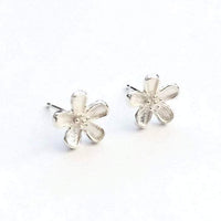 Buttercup daisy earrings