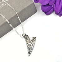 Art Deco style wavy heart necklace